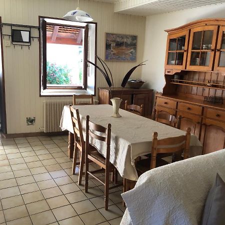 Appartement dans la vieille ville, en face du château Annecy Extérieur photo
