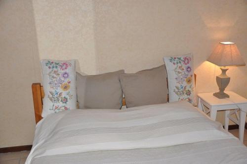 Appartement dans la vieille ville, en face du château Annecy Extérieur photo